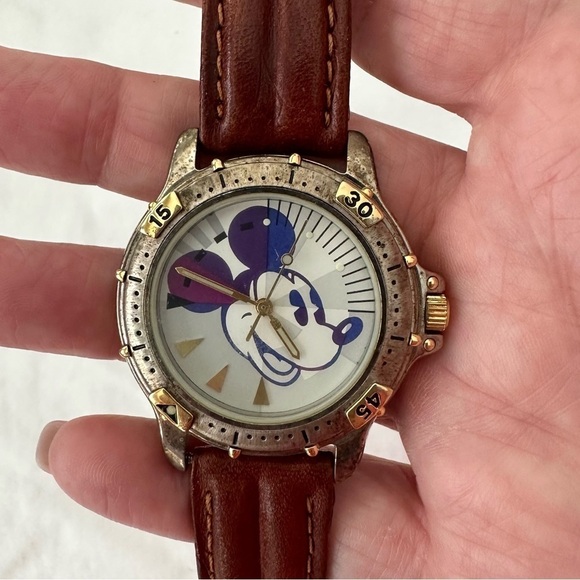 Vintage Disney Mickey Mouse Wristwatch With Original Box & Packaging - Picture 5 of 9
